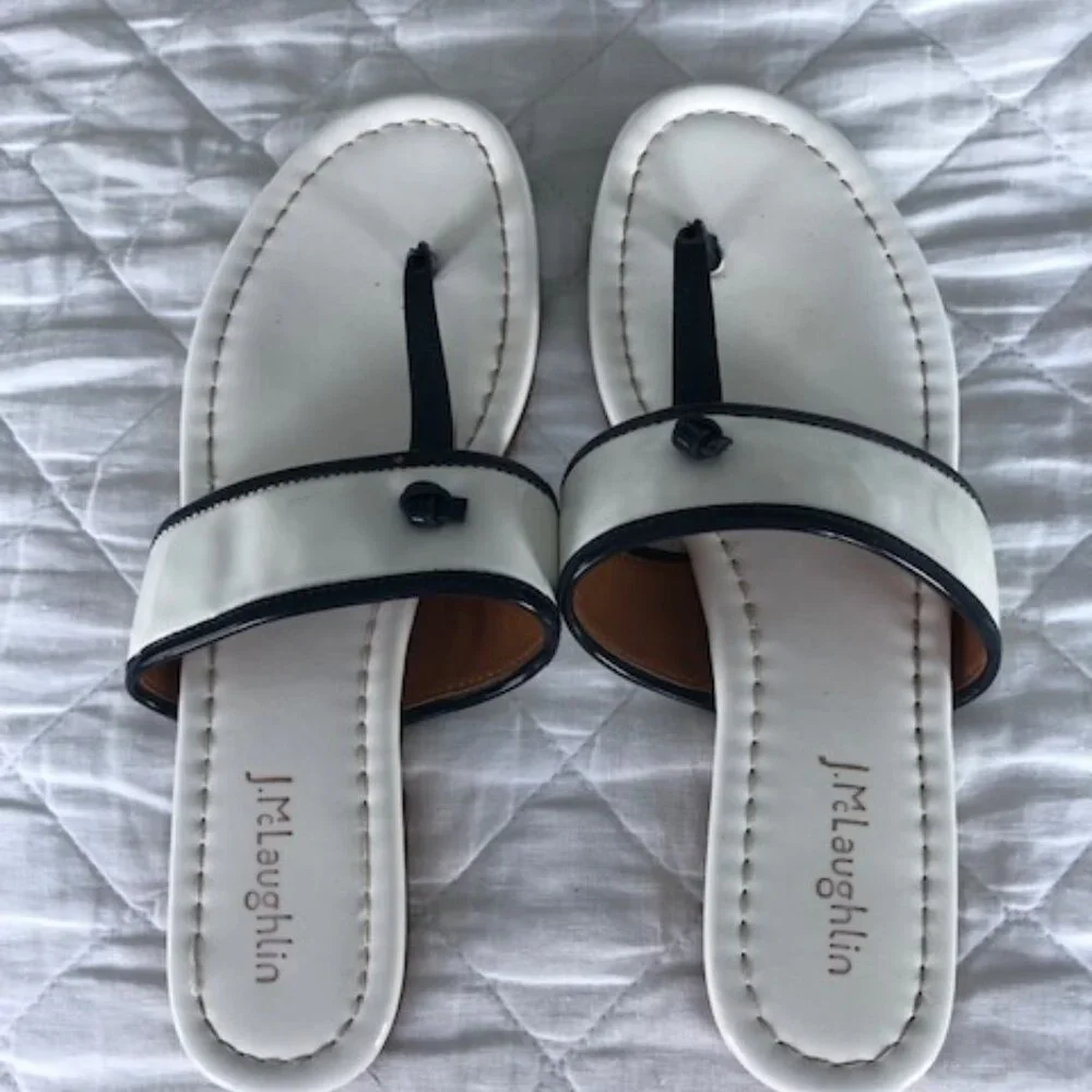 J. McLaughlin White and Black Trim Leather Sandal Thong Slides